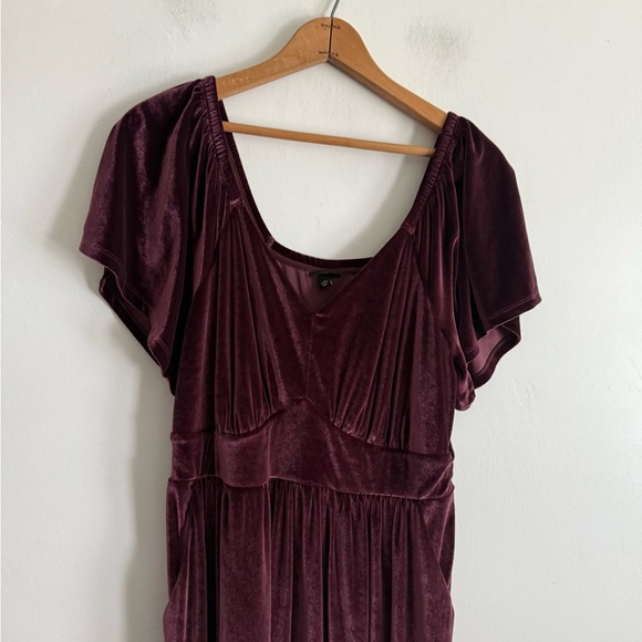 Torrid Maxi Flutter Sleeve Dress Velvet Dress - Picture 5 of 9